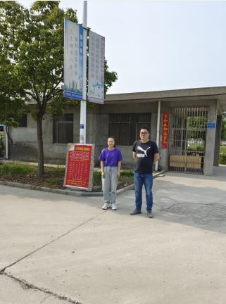 鸿博卫浴1.jpg