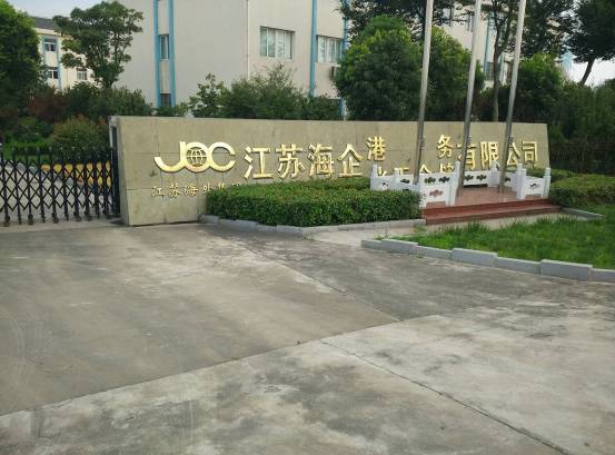 厂门.jpg