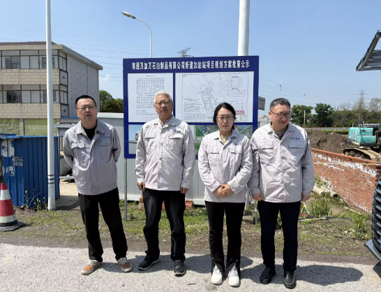 万加万照片.png